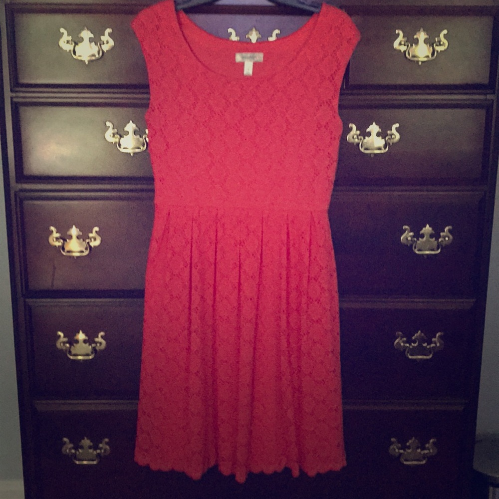 Dress - Picture 1 of 2